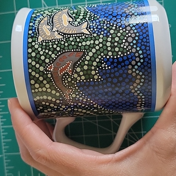 TOBWABBA ART Aboriginal Australia Dolphins Coffee Mug. 1994. - Picture 3 of 10